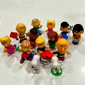 Peanuts Figurines Set of 13